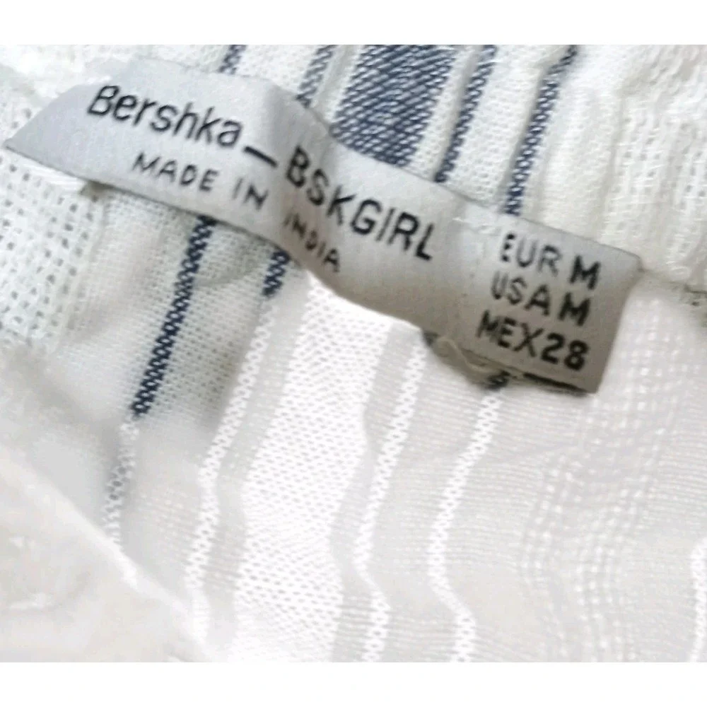 Bershka‎ BSK GIRLS Kids Med Cotton White Blue Striped Peasant Cropped Blouse